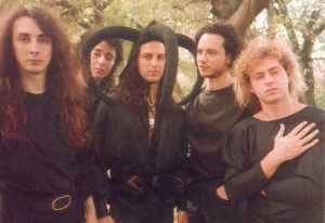 531421_514696261904657_1842011887_n