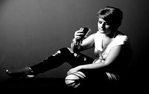 alt="foto di alex dì gli angeli in bianco e nero"/