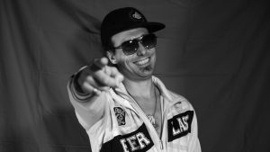 alt="foto in bianco e nero Age MegA"/