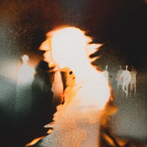 copertina album aquarius figure luminose astratte